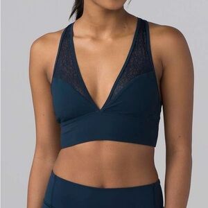 Lululemon Twist and Train Bra - Jaded